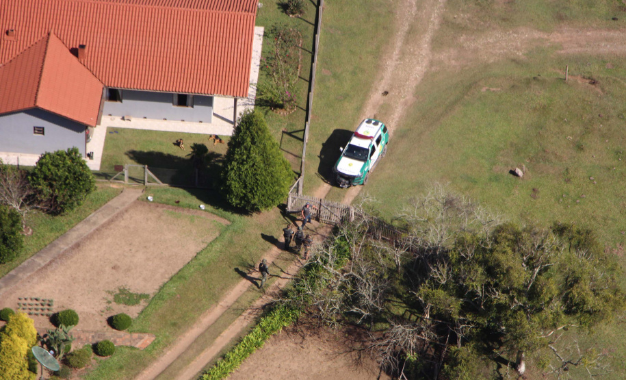 Polícia Militar apreende madeira ilegal durante operação no Sul do Paraná