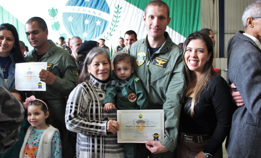 Unidade aérea da Polícia Militar forma novos operadores aerotáticos