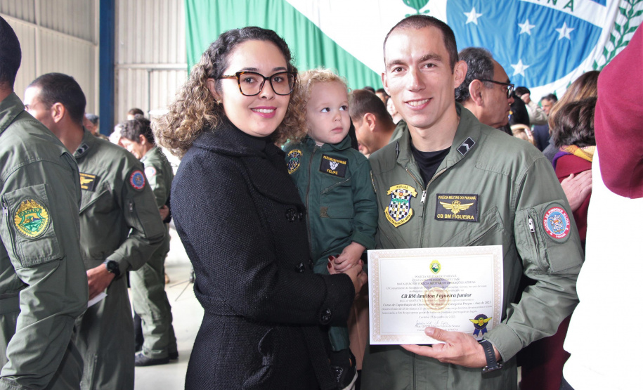 Unidade aérea da Polícia Militar forma novos operadores aerotáticos