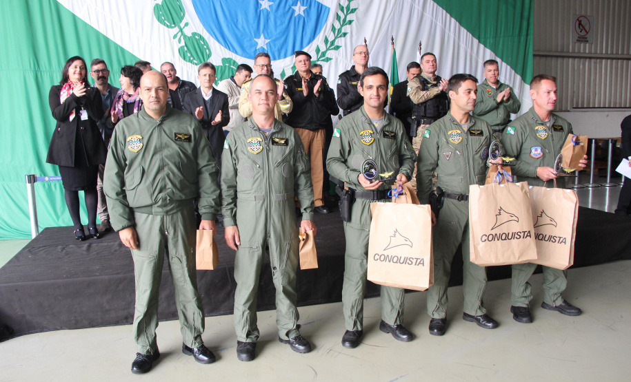 Unidade aérea da Polícia Militar forma novos operadores aerotáticos