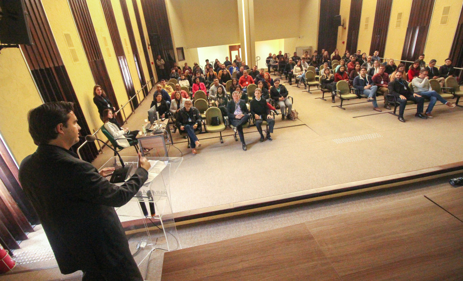 Abertura institucional do Junho Paraná sem Drogas reuniu servidores no auditório da Sesp
