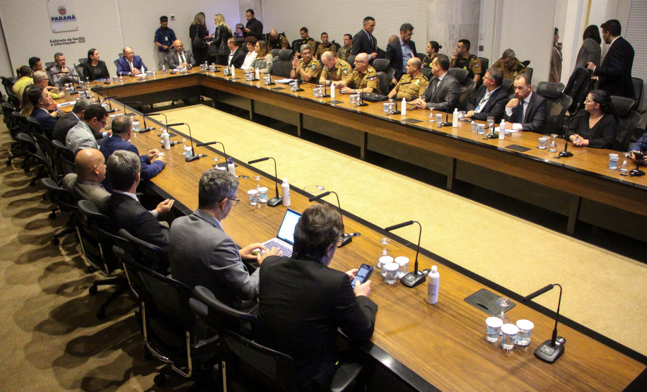 Estado reúne outros órgãos públicos para debater segurança nas escolas