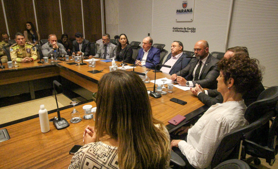 Estado reúne outros órgãos públicos para debater segurança nas escolas