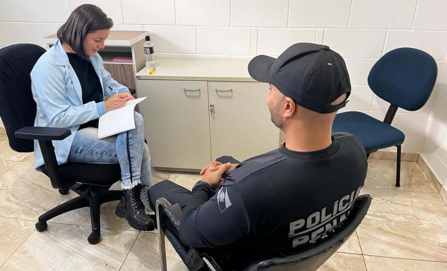 Em Ponta Grossa, policiais penais têm atendimento psicológico com apoio da Unicesumar