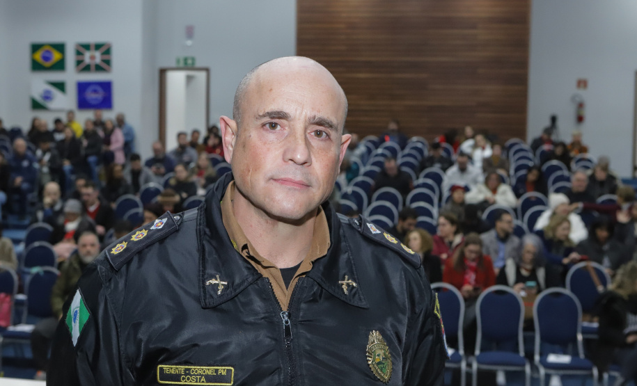 Professores, pedagogos e funcionários fazem simulado de segurança nas escolas do Paraná