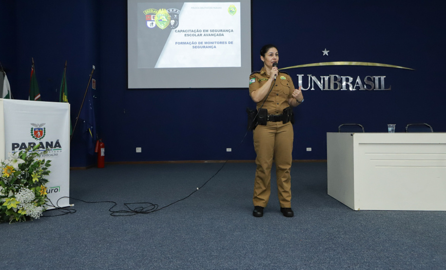 Professores, pedagogos e funcionários fazem simulado de segurança nas escolas do Paraná