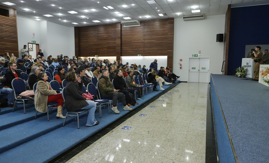 Professores, pedagogos e funcionários fazem simulado de segurança nas escolas do Paraná