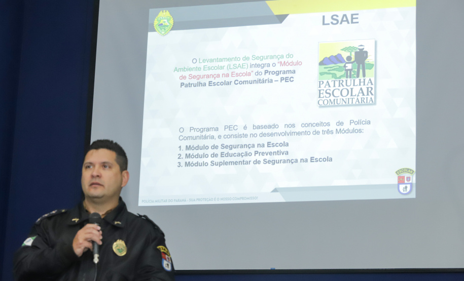 Professores, pedagogos e funcionários fazem simulado de segurança nas escolas do Paraná