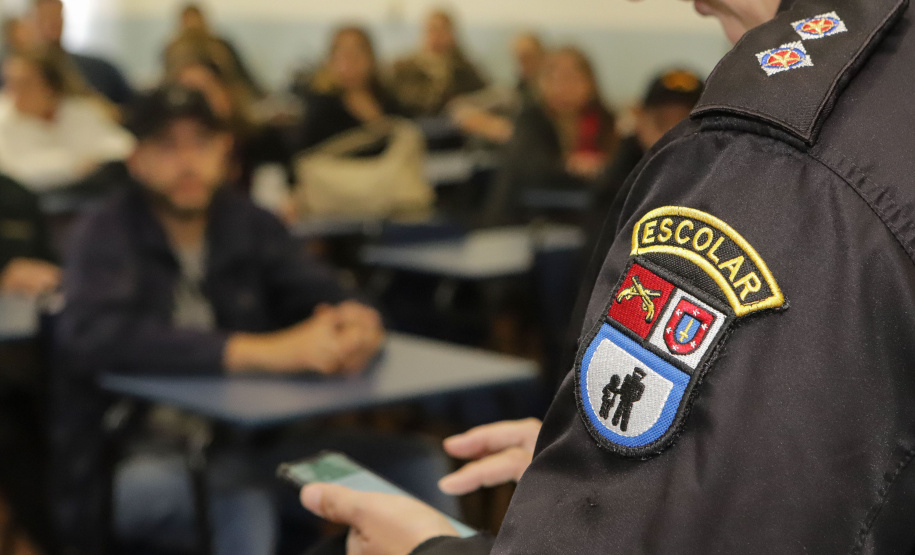 Professores, pedagogos e funcionários fazem simulado de segurança nas escolas do Paraná