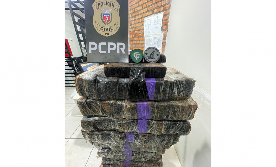 PCPR apreende 121 quilos de maconha e prende casal por tráfico de drogas em Mariópolis