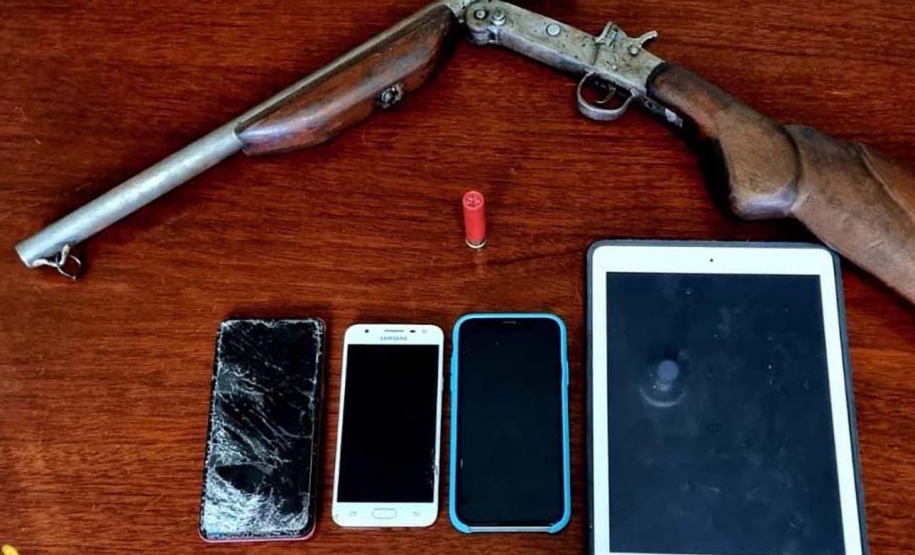 Policiais civis e militares prendem três pessoas durante operação conjunta nos Campos Gerais