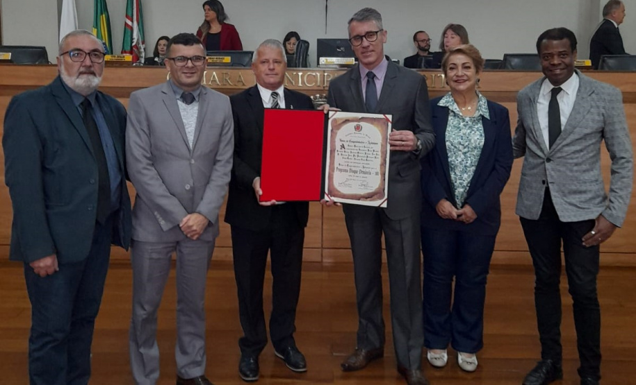 Disque-denúncia 181 recebe homenagem na Câmara Municipal de Curitiba