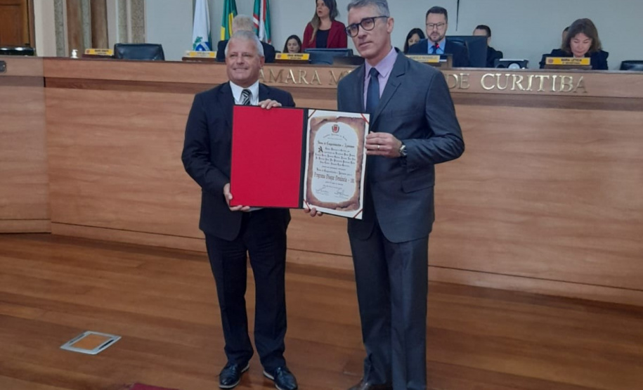 Disque-denúncia 181 recebe homenagem na Câmara Municipal de Curitiba