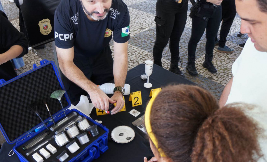 PCPR na Comunidade oferece serviços de polícia judiciária a moradores de Rio Branco do Sul