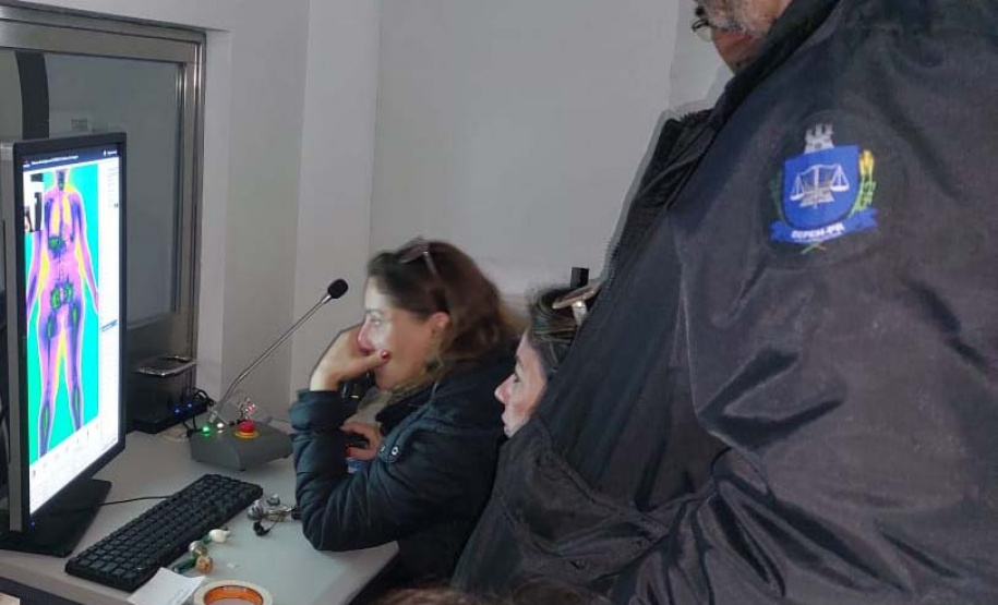 Policiais penais da região Oeste passam por capacitação para escaneamento corporal
