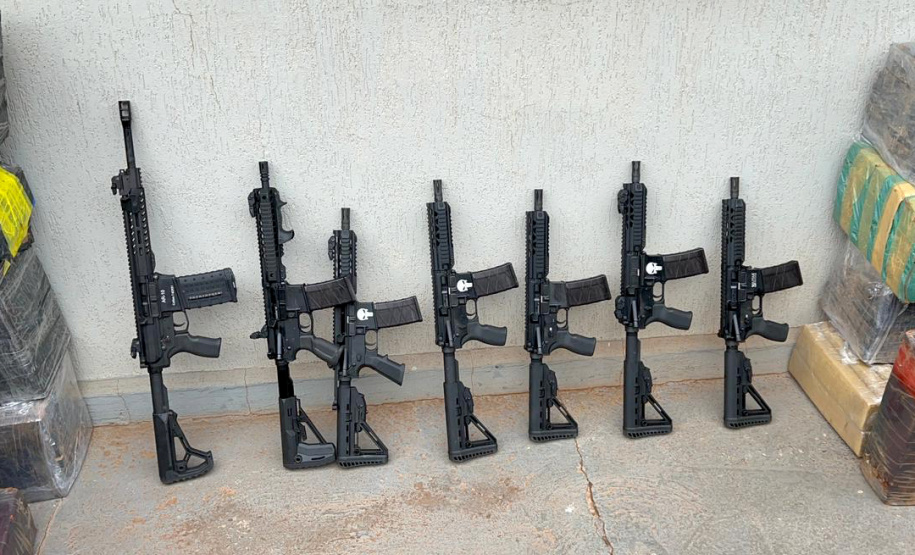 Forças de segurança apreendem 82 armas e duas toneladas de drogas na região Norte