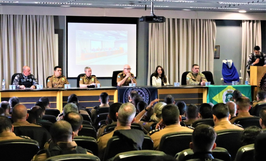 Oficiais da Polícia Militar realizam o 1º Curso de Gestão Estratégica de Policiamento de CHOQUE
