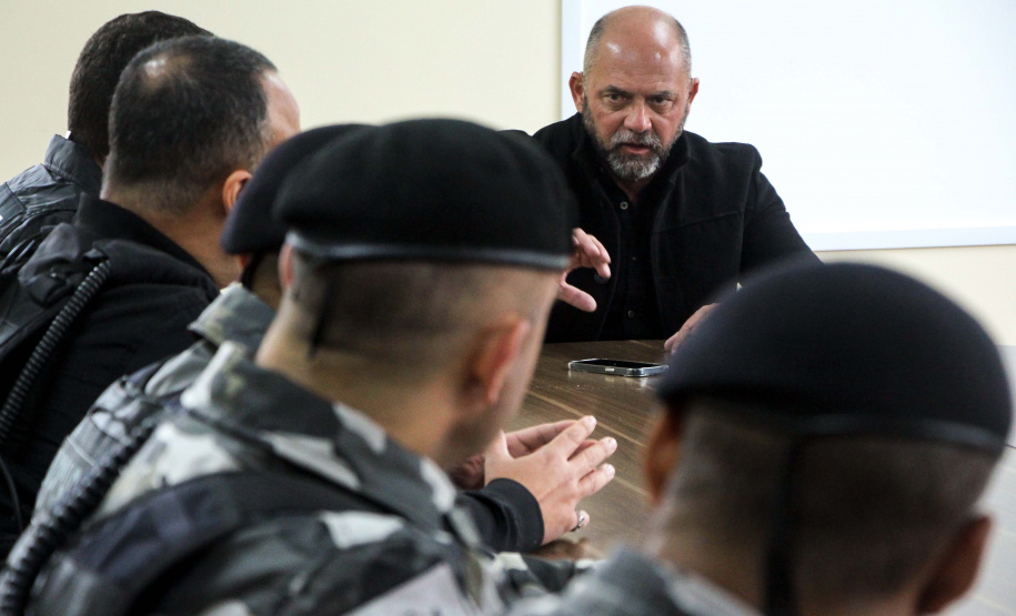 Forças de segurança realizam ação conjunta na Casa de Custódia de São José dos Pinhais