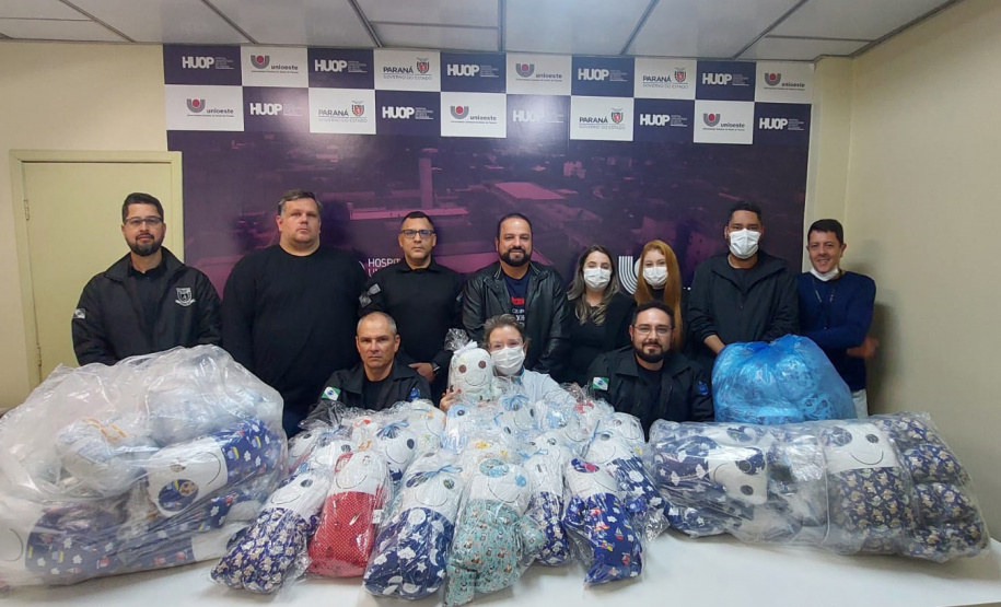 Naninhas feitas por custodiados ajudam no tratamento de crianças hospitalizadas