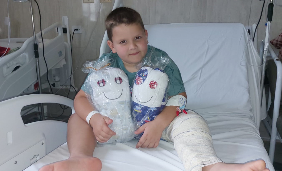 Naninhas feitas por custodiados ajudam no tratamento de crianças hospitalizadas