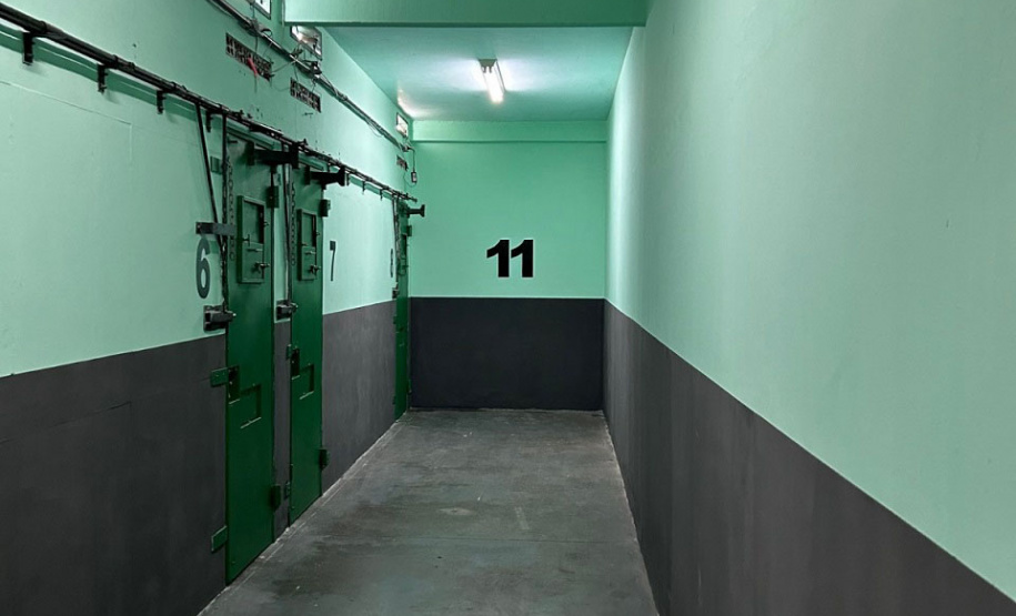 Custodiados de Maringá ganham nova profissão após capacitação em pintura imobiliária