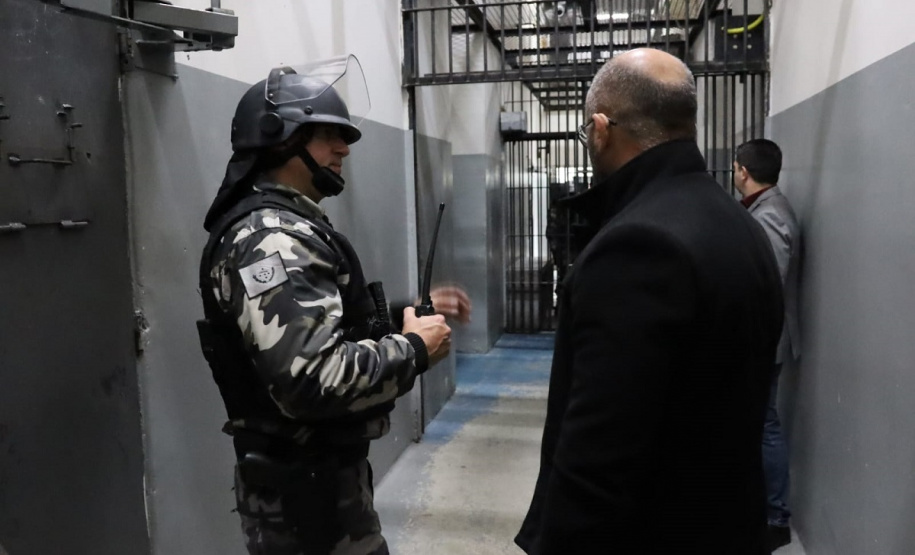 Forças de segurança realizam ação conjunta na Casa de Custódia de São José dos Pinhais