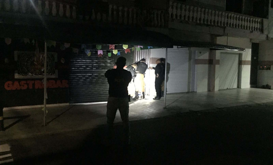 Polícia Militar cumpre mandados contra o tráfico de drogas em bairro de Curitiba