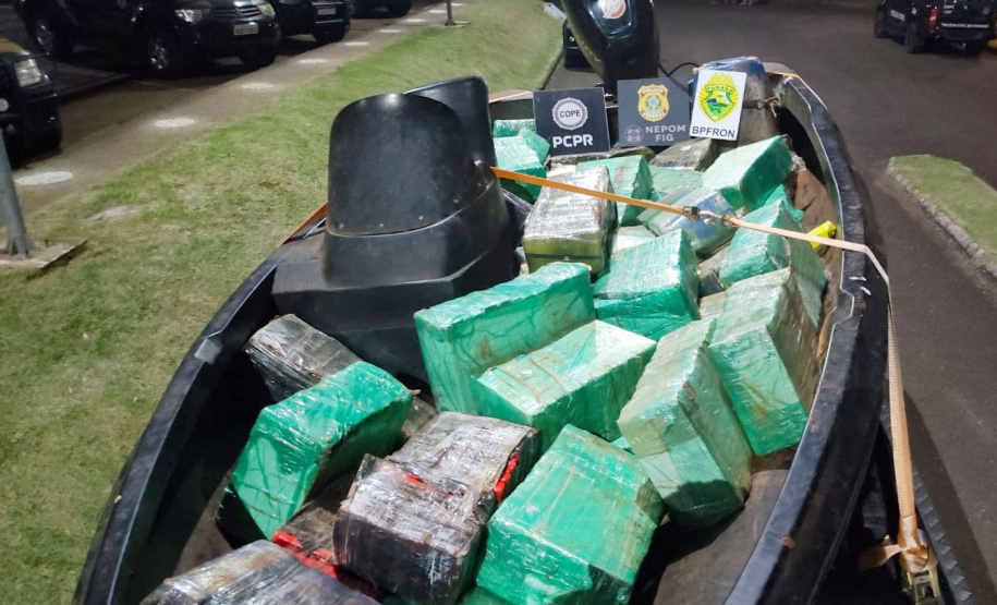 Operações policiais apreendem 1,7 mil quilos de drogas em Curitiba e Santa Helena
