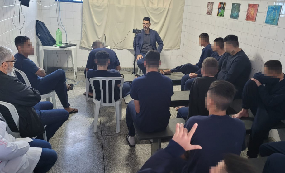 Novo projeto leva palestras e reflexão a jovens que cumprem medida socioeducativa