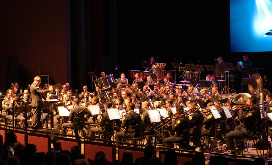 Banda da Polícia Militar fará apresentações gratuitas em pontos turísticos de Curitiba