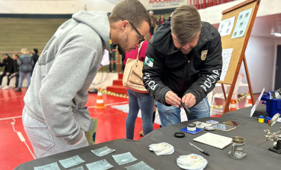 PCPR na Comunidade oferece serviços de polícia judiciária em escolas de Ponta Grossa