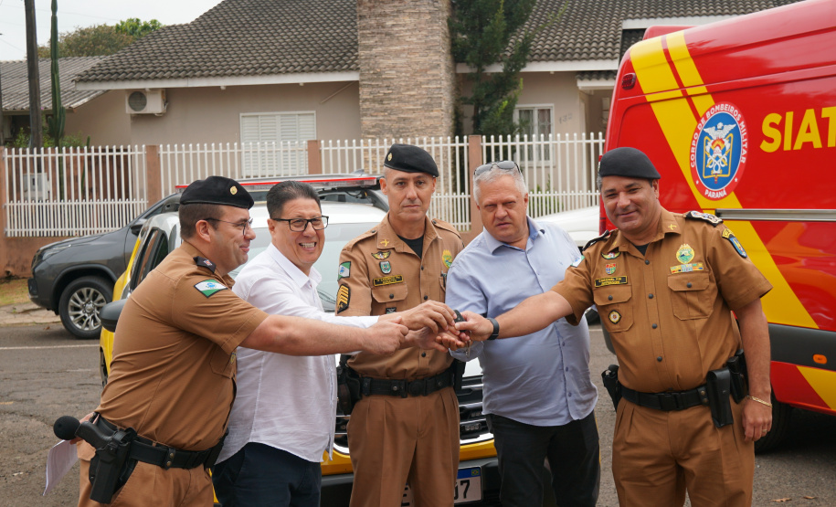 Comandante-geral da Pollícia Militar do Paraná entrega 3 viaturas em Dois Vizinhos