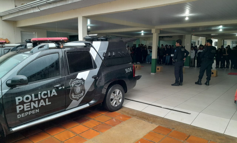 Deppen de Foz do Iguaçu promove palestra a adolescentes sobre prevenção às drogas