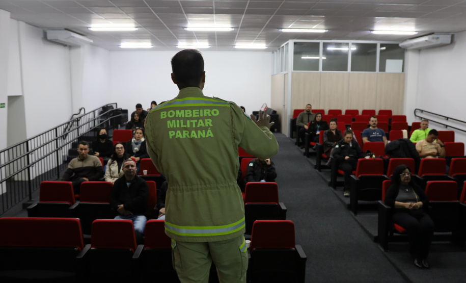 Segurança capacita servidores com curso de atendimento de emergências em edificações