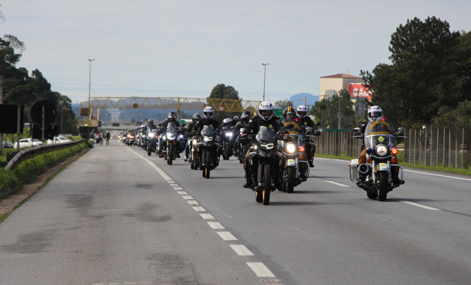 PMPR promove passeio motociclístico em alusão aos 169 anos da instituição