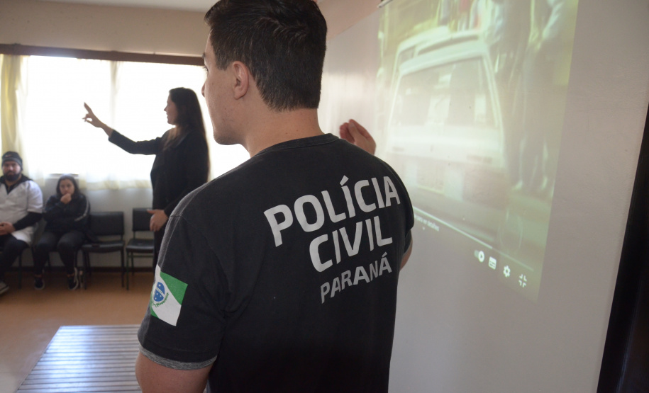 Polícia Civil ministra palestra para 58 alunos surdos em escola na Capital