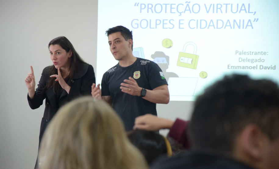 Polícia Civil ministra palestra para 58 alunos surdos em escola na Capital