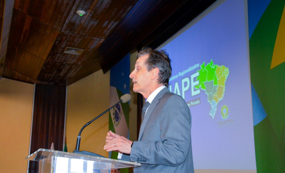 Encontro que debate implementação de sistema nacional de alternativas penais é realizado em Curitiba