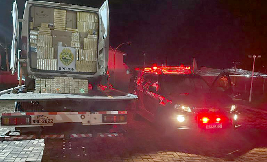 PMPR apreende 5,1 mil pacotes de cigarros na fronteira entre Brasil e Argentina