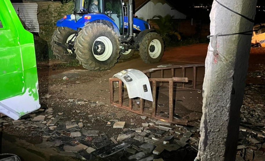 PM descobre barracão utilizado como desmanche e recupera veículos em Londrina