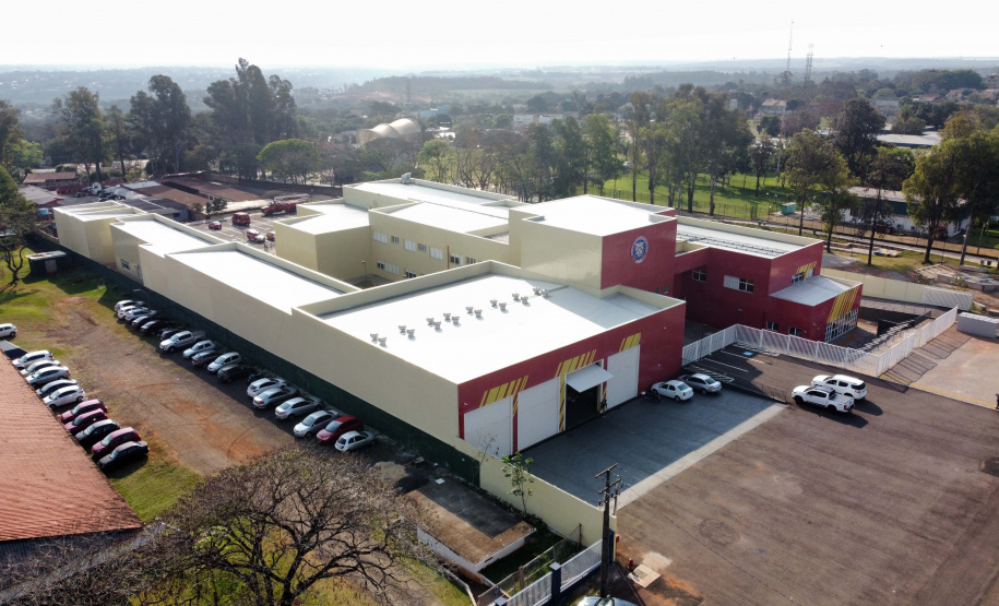 Governador inaugura nova sede do Corpo de Bombeiros de Foz do Iguaçu, a maior do Estado