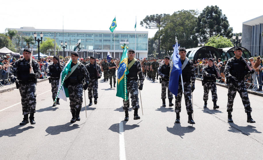 Desfile da Independência deve reunir quase 4 mil participantes em Curitiba