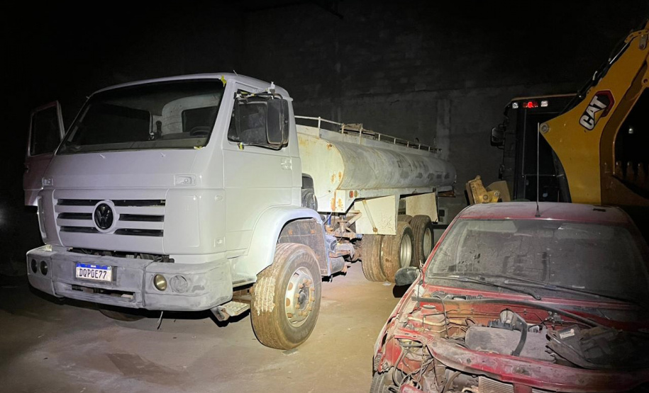 PM descobre barracão utilizado como desmanche e recupera veículos em Londrina