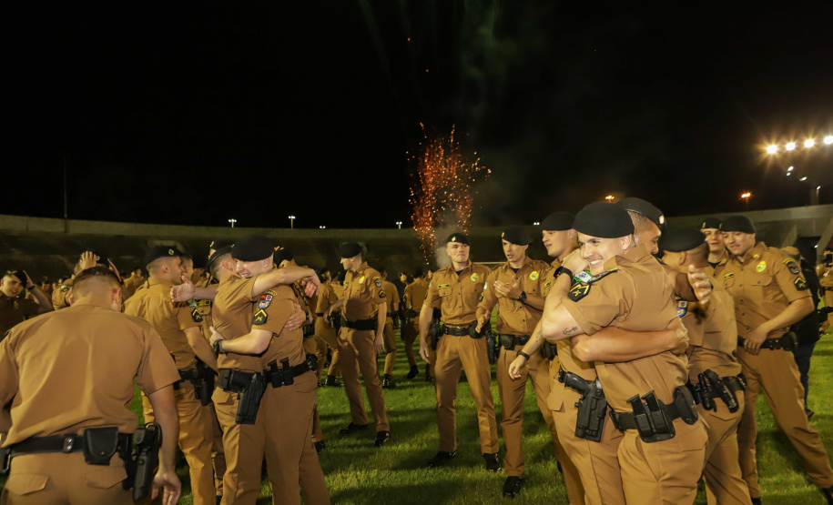 PM completa formatura história com 319 soldados que vão reforçar o Oeste e Sudoeste