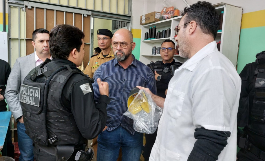 Secretário Hudson visita a Penitenciária Estadual em Cascavel