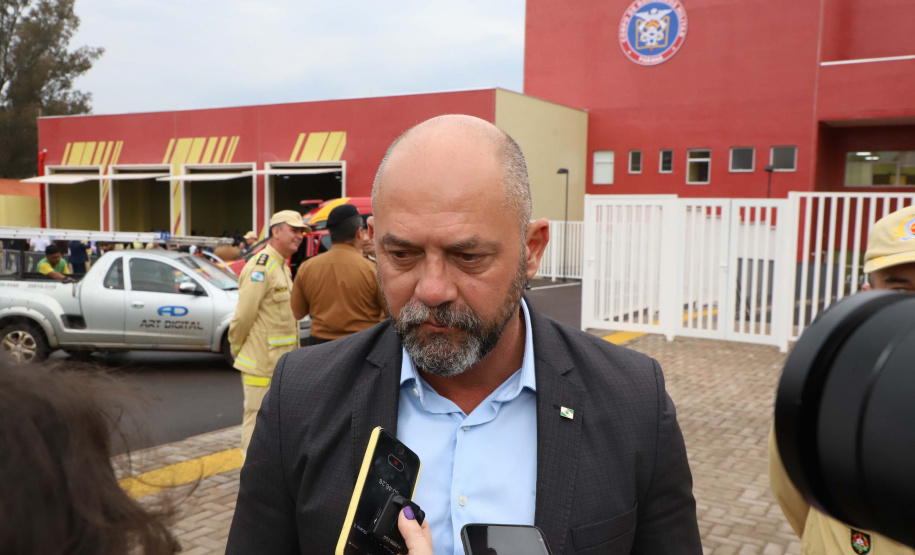 Governador inaugura nova sede do Corpo de Bombeiros de Foz do Iguaçu, a maior do Estado