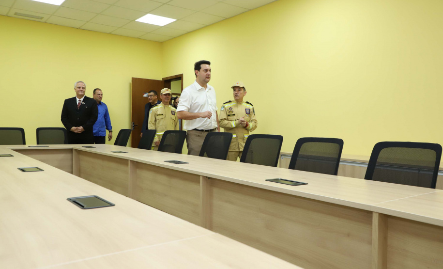 Governador inaugura nova sede do Corpo de Bombeiros de Foz do Iguaçu, a maior do Estado