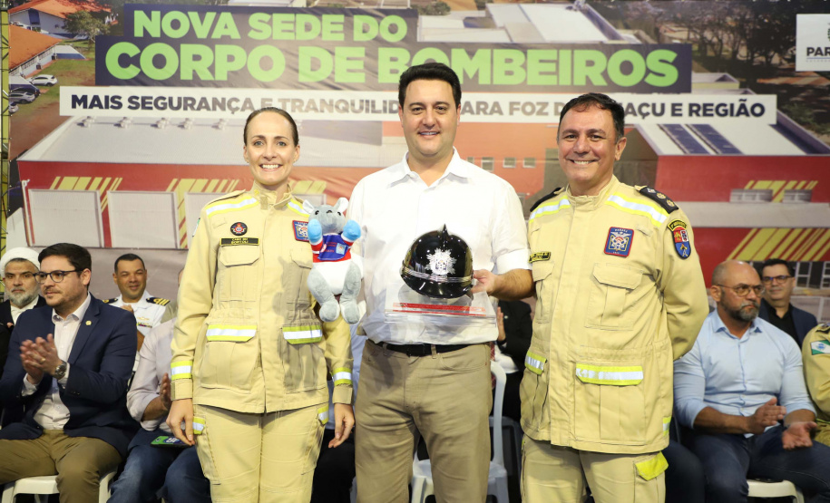 Governador inaugura nova sede do Corpo de Bombeiros de Foz do Iguaçu, a maior do Estado