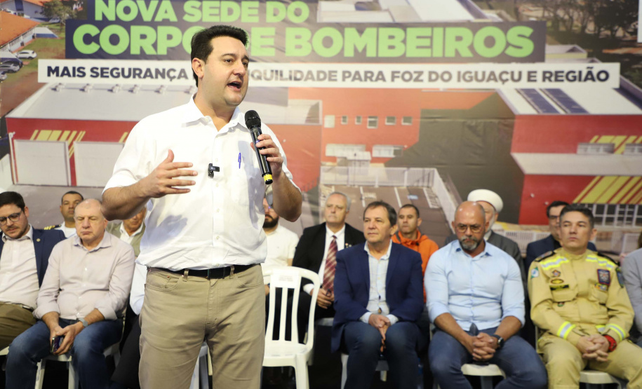 Governador inaugura nova sede do Corpo de Bombeiros de Foz do Iguaçu, a maior do Estado