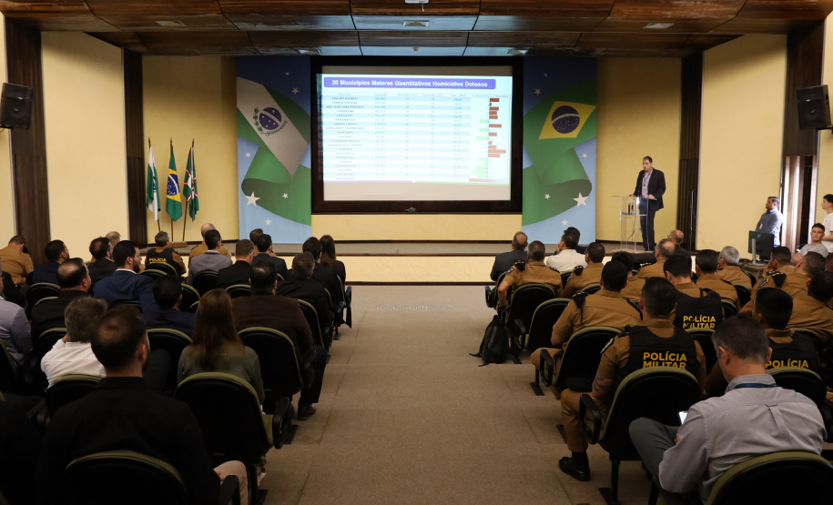 Sesp promove reunião de trabalho com forças da Segurança Pública em Curitiba